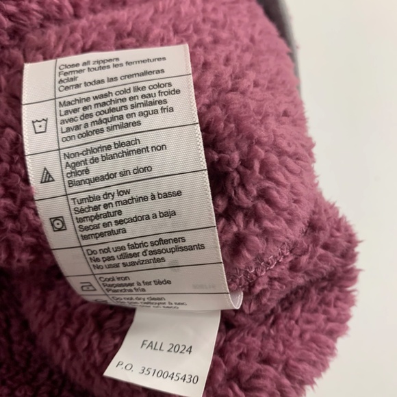 Carhartt outerwear sport women’s loose fit fleece pullover in huckleberry - Picture 9 of 12